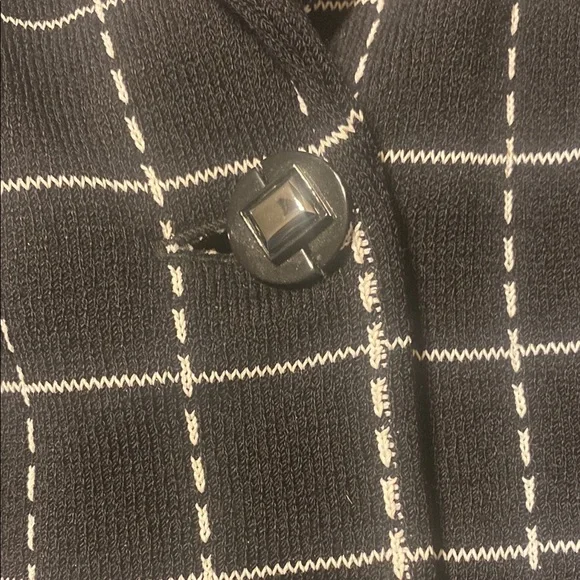 St. John Black and White Windowpane Blazer - Picture 4 of 6